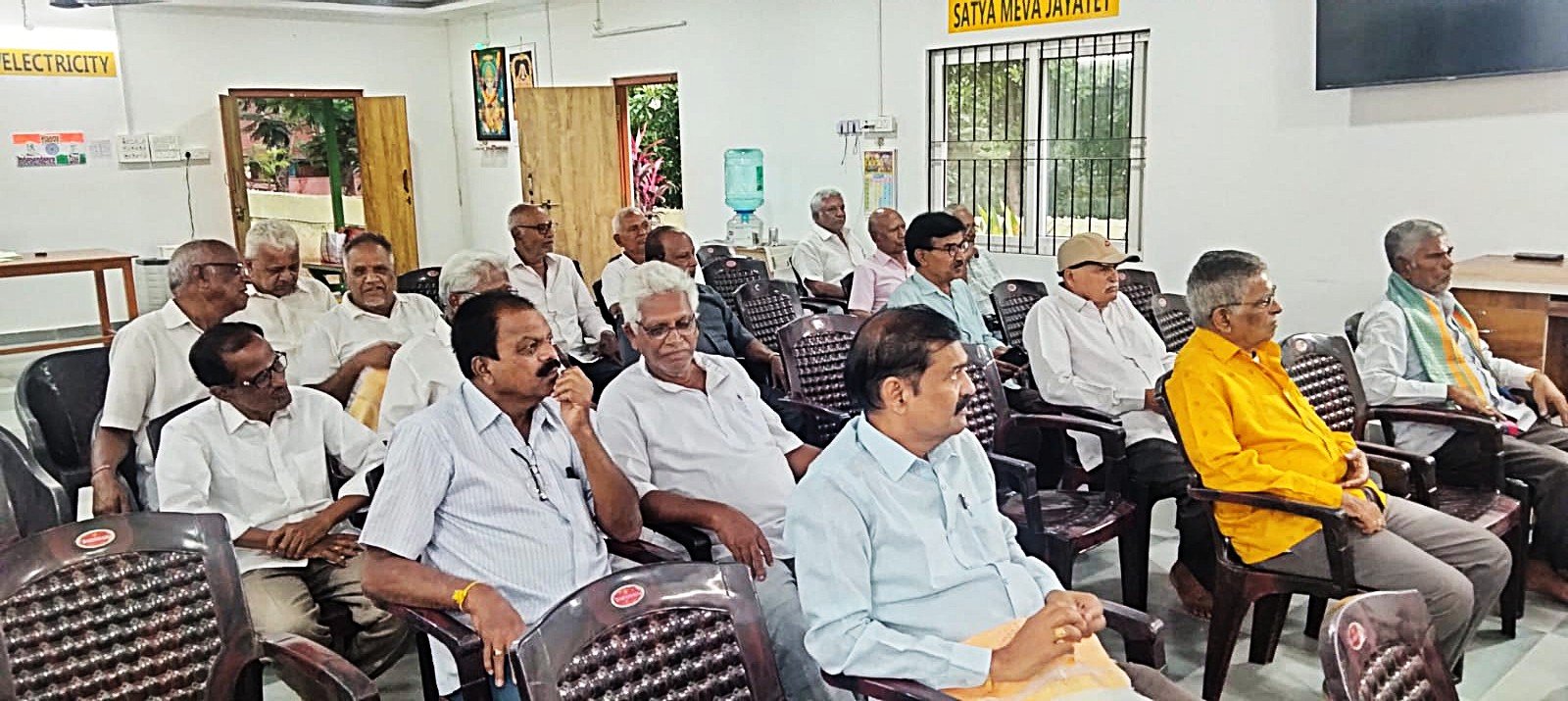 Participants in 49th meeting.jpeg